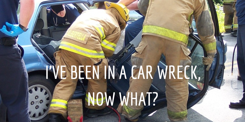 Top 8 Things to Do if You are in a Car Wreck